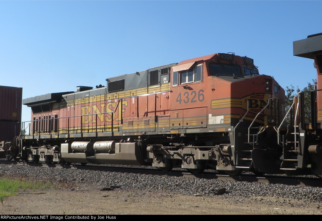 BNSF 4326